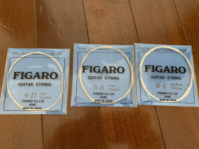 Figaro strings in blue (bass strings)